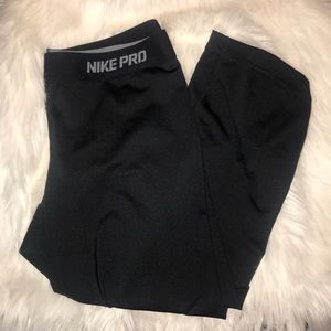 NIKE PRO DRI-FIT CROPPED LEGGINGS